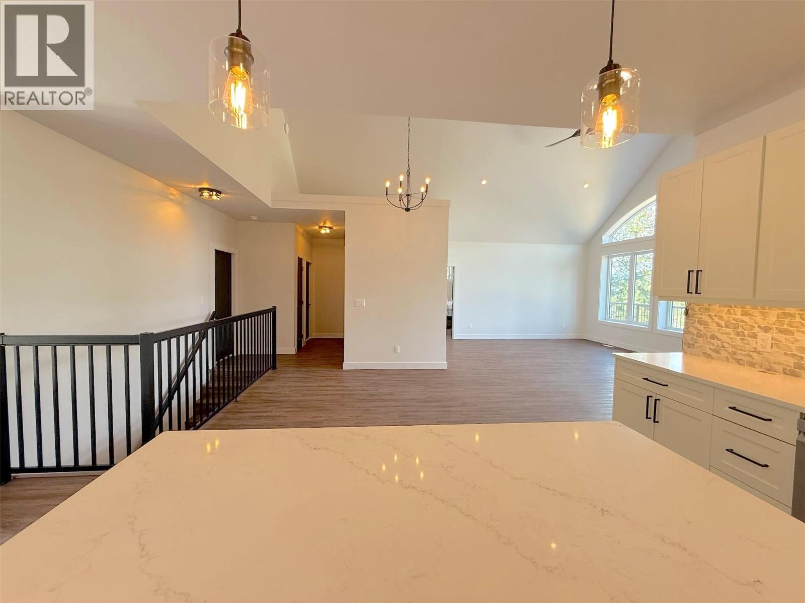 7735 GN Road - 7