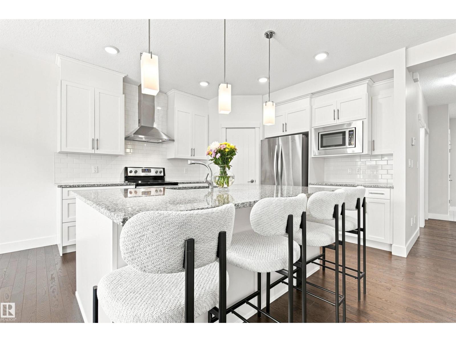 3741 KIDD Crescent SW - Photo 6