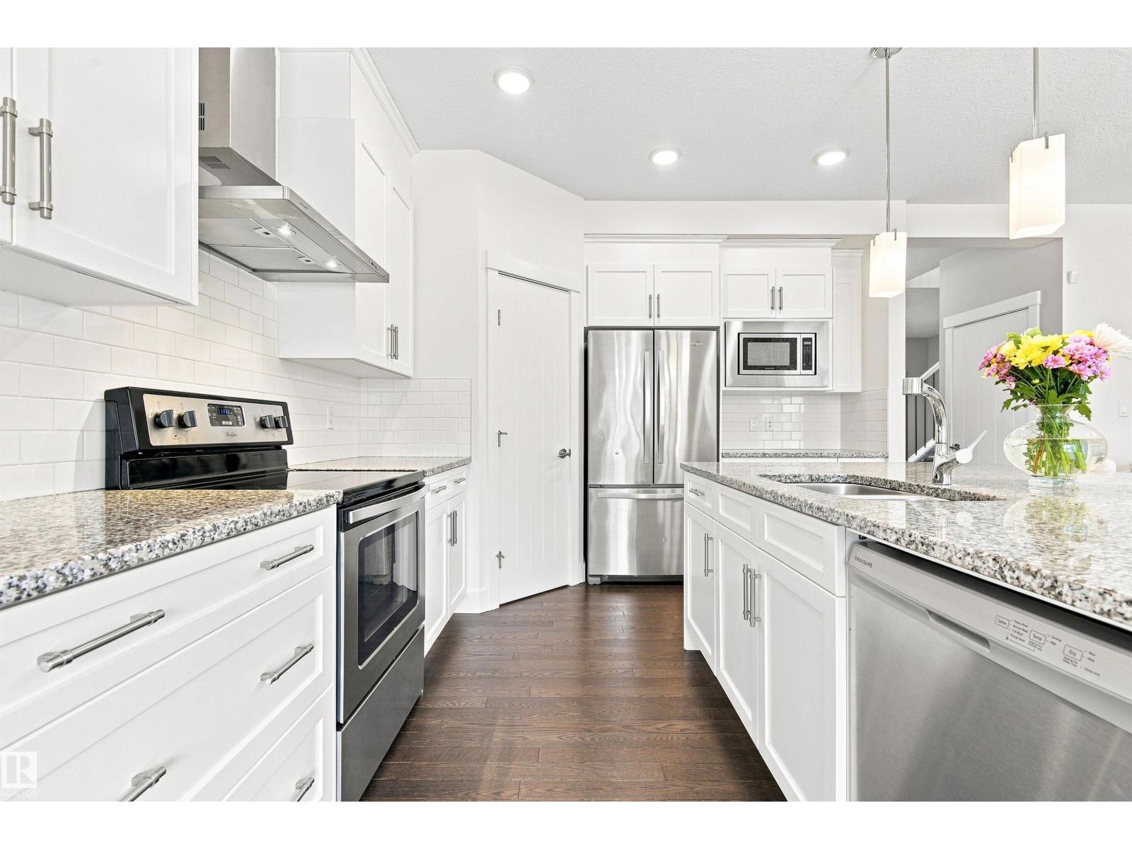 3741 KIDD Crescent SW - Photo 10