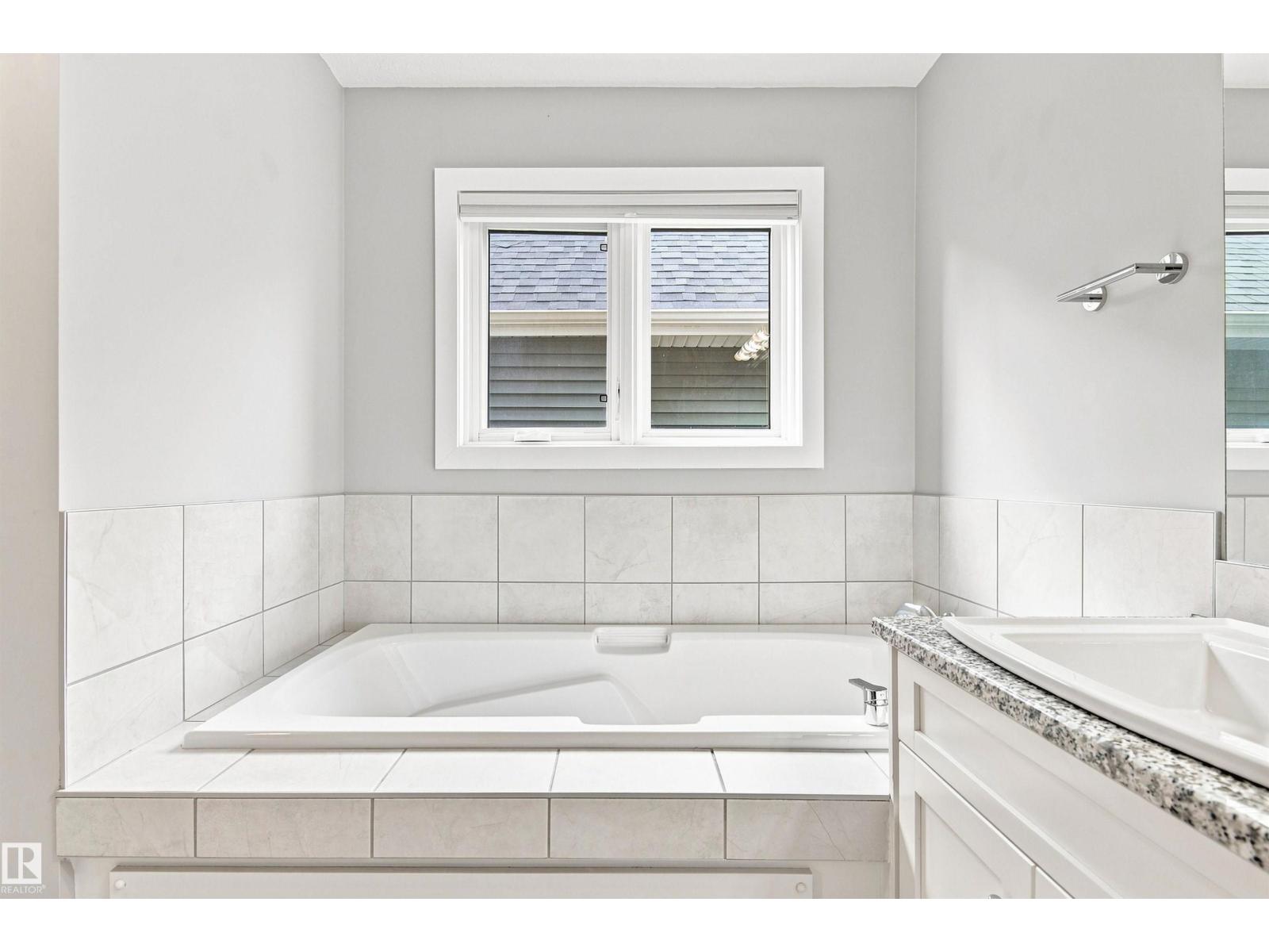 3741 KIDD Crescent SW - Photo 36
