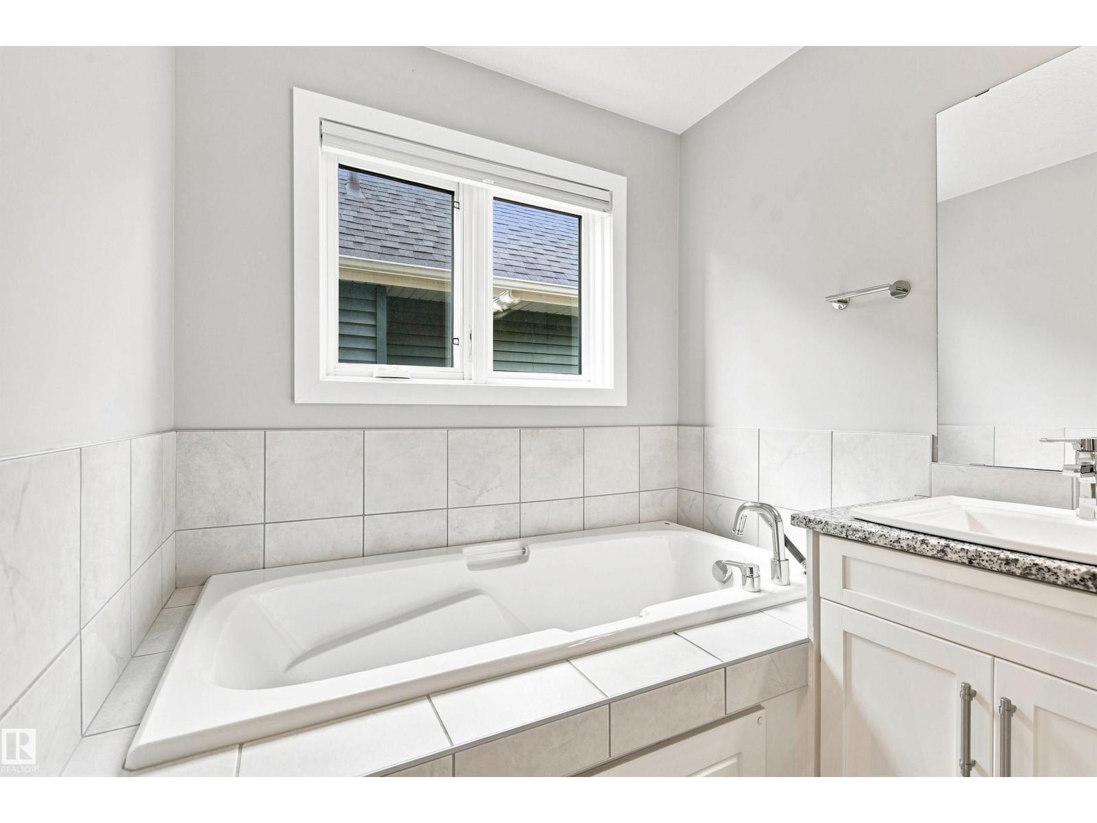 3741 KIDD Crescent SW - Photo 35