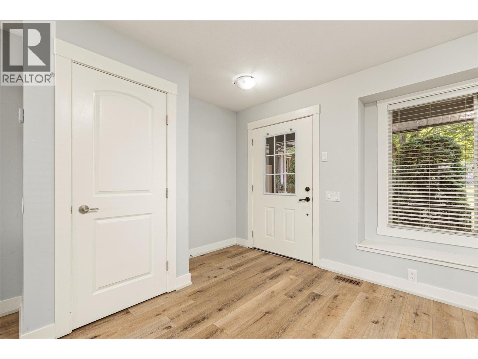 #105 1651 Lynrick Road - 12