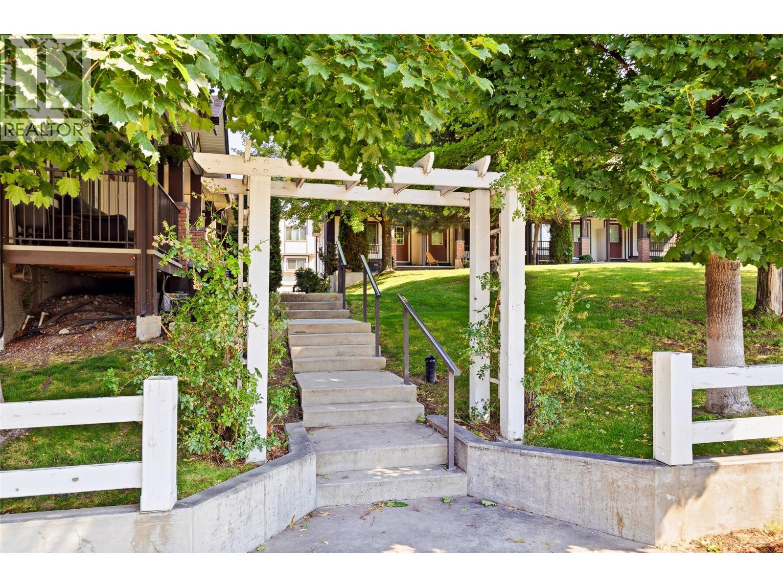 #105 1651 Lynrick Road - 39