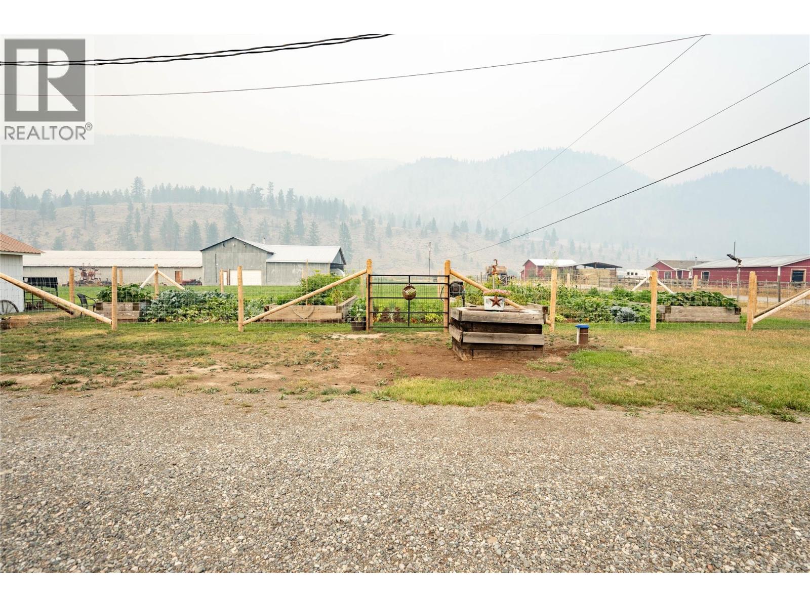  2328 Willgoose Road, Merritt