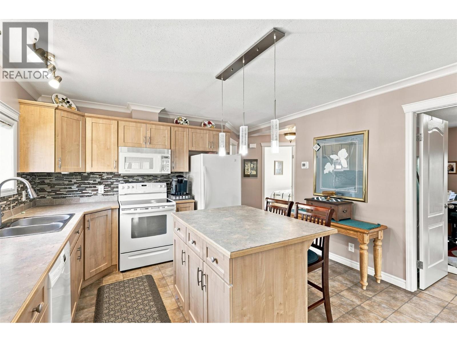 #15 791 JENSEN Road - 5