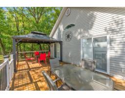 108 Ch. F, L Isle Aux Allumettes, QC J0X1M0 Photo 17