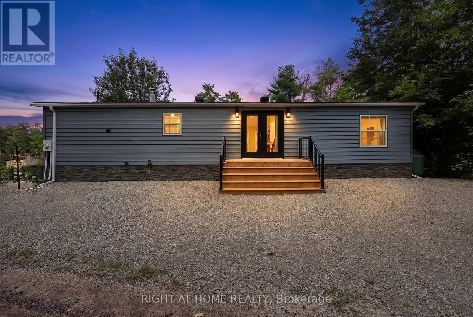 8168 LAIDLAW AVENUE - Image 35