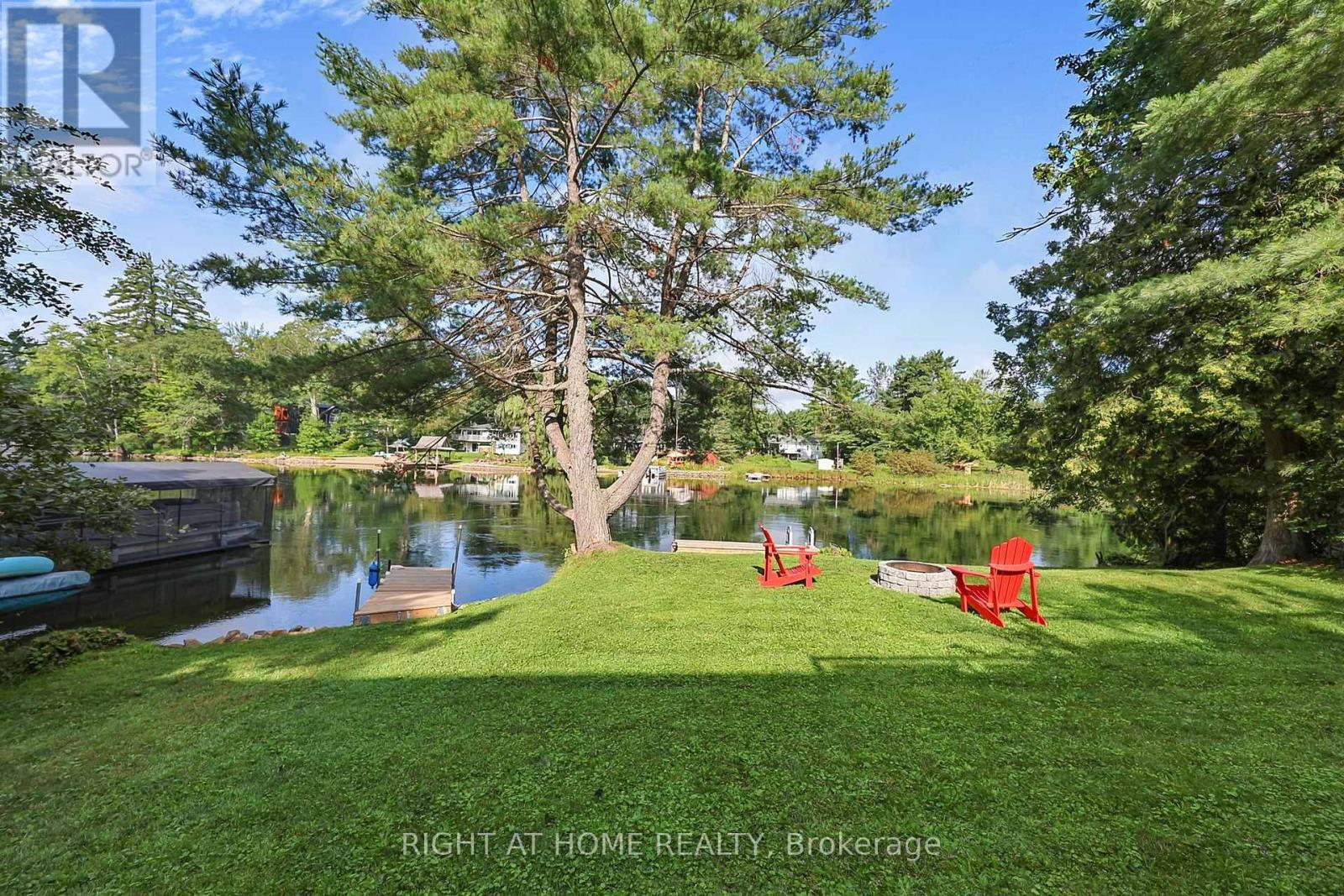 8168 LAIDLAW AVENUE - Image 23