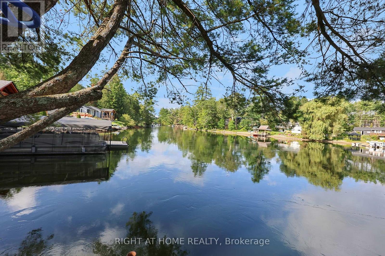 8168 LAIDLAW AVENUE - Image 26