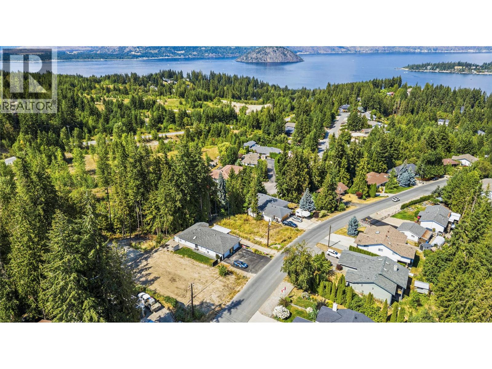  2371 Forest Dr. Road, Blind Bay