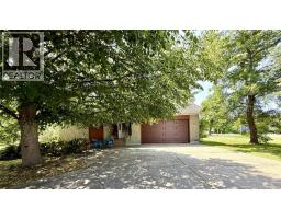 Office - 728 Boul. St-pierre Ouest, Caraquet, NB E1W1A1 Photo 7