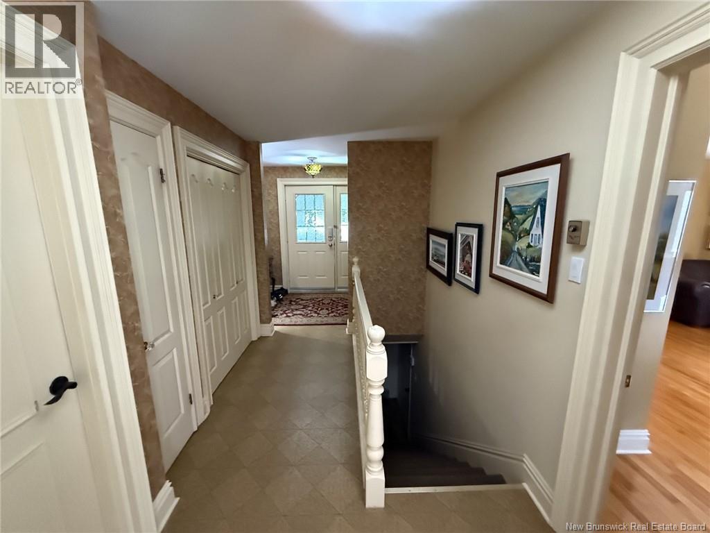 728 Boul. St-Pierre Ouest - Image 16