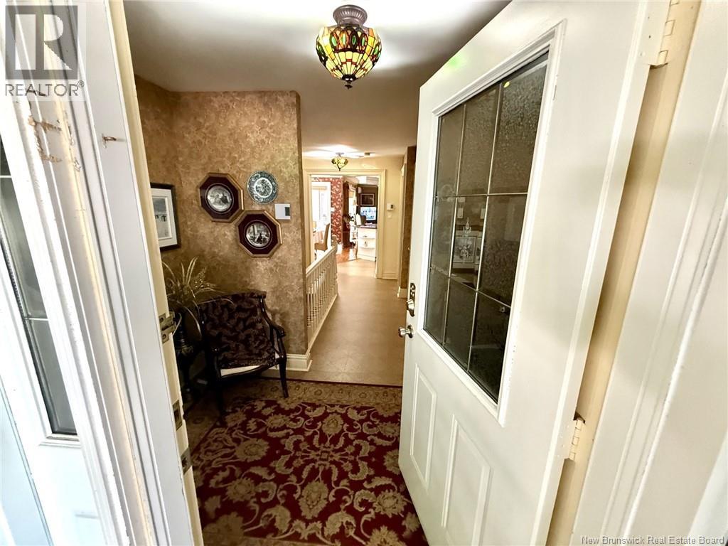728 Boul. St-Pierre Ouest - Image 12