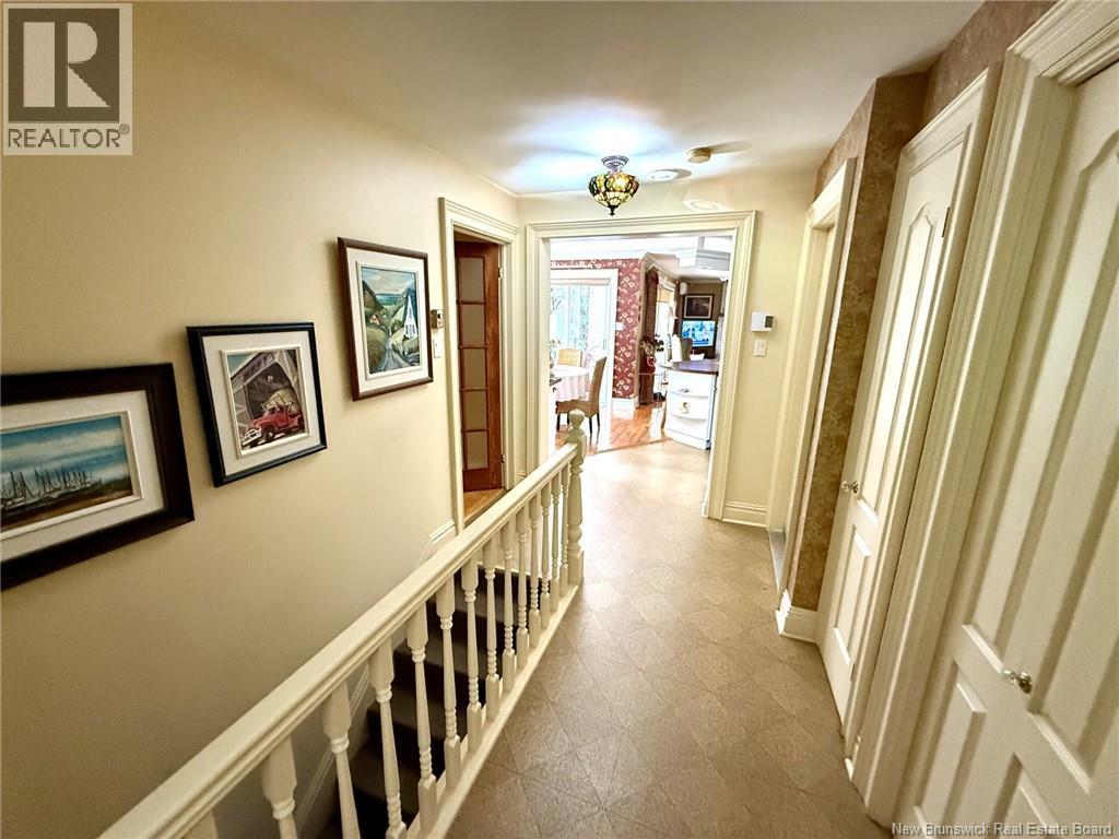728 Boul. St-Pierre Ouest - Image 15