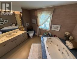 728 Boul. St-pierre Ouest, Caraquet, NB E1W1A1 Photo 35