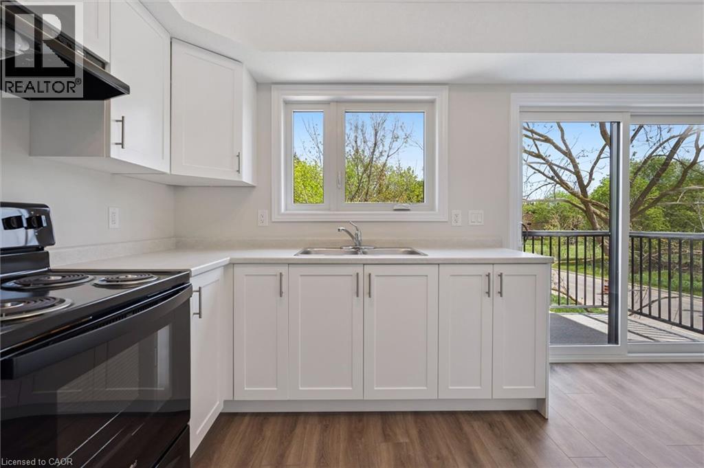 #1 465 W GARAFRAXA Street W - 10