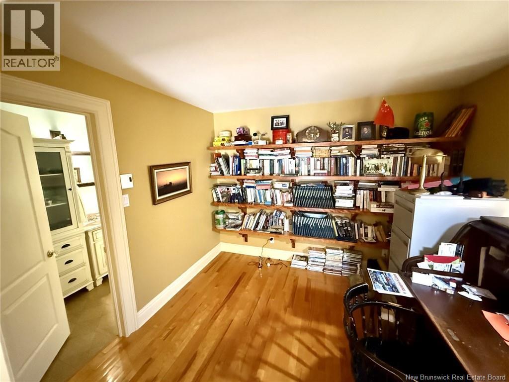 728 Boul. St-Pierre Ouest - Image 34