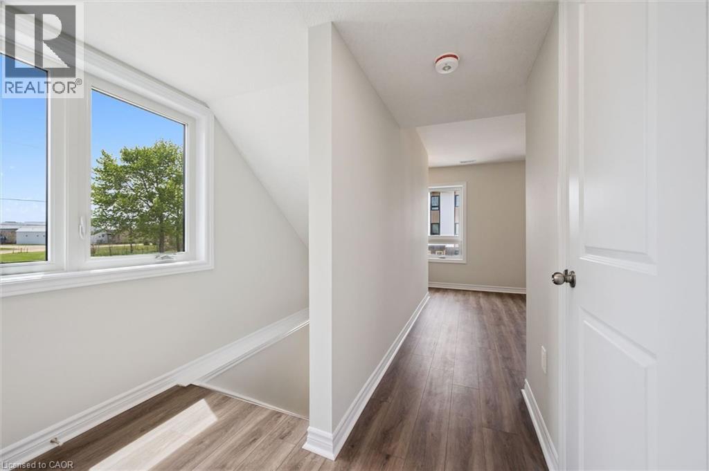 #1 465 W GARAFRAXA Street W - 18