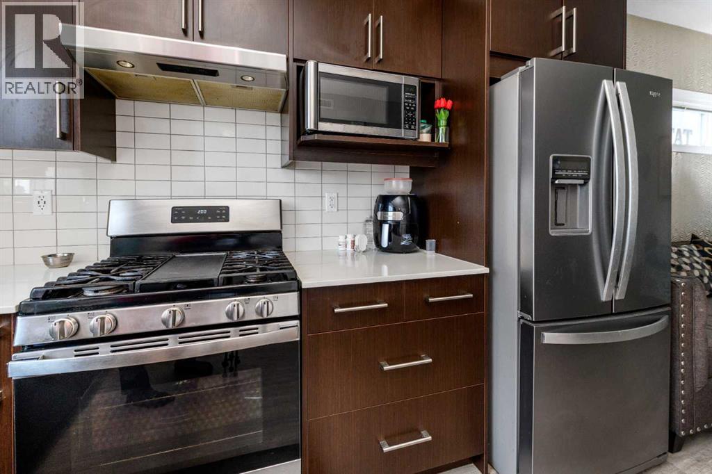 261 REDSTONE Street Northeast - Photo 5