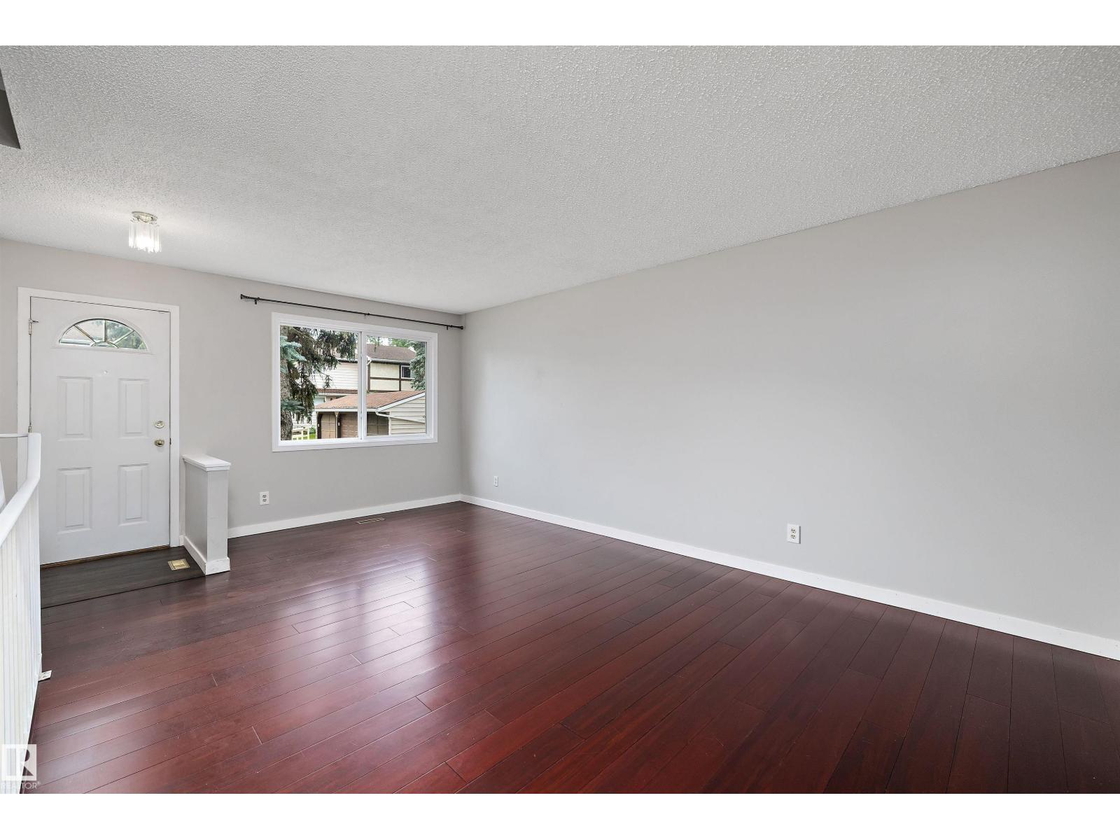 112 TUDOR Lane NW - Photo 8