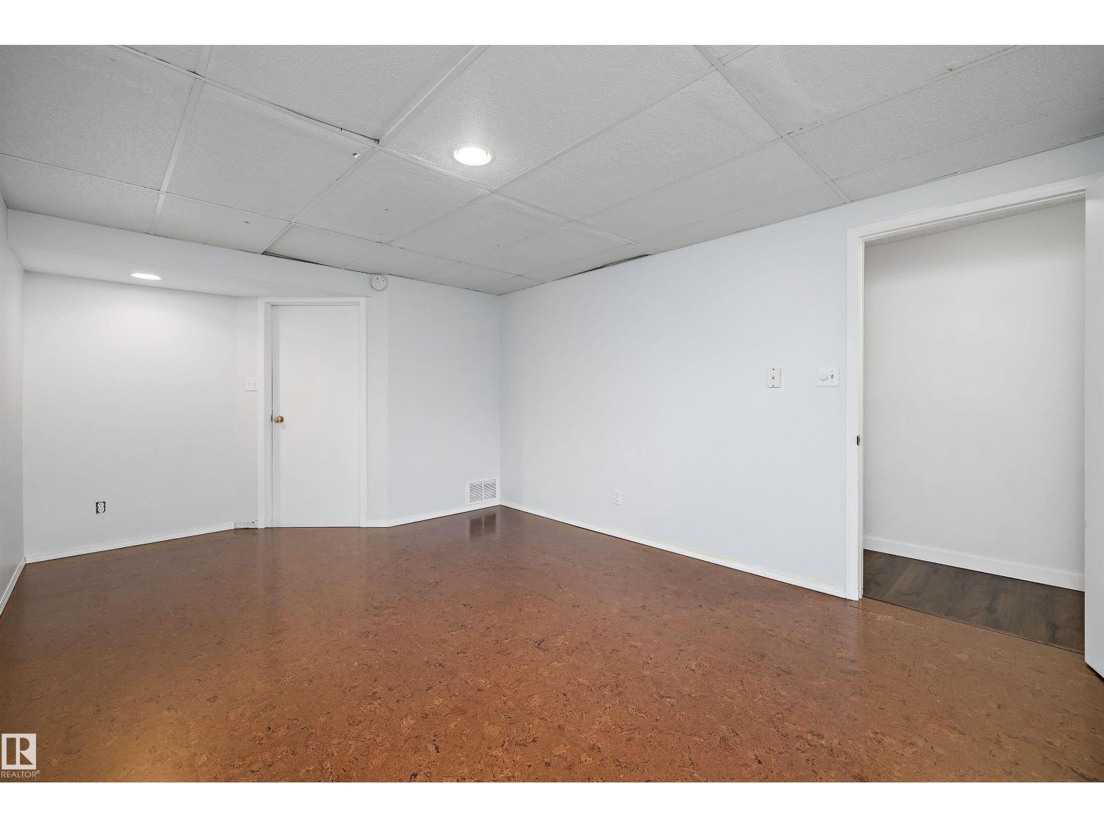 112 TUDOR Lane NW - Photo 31