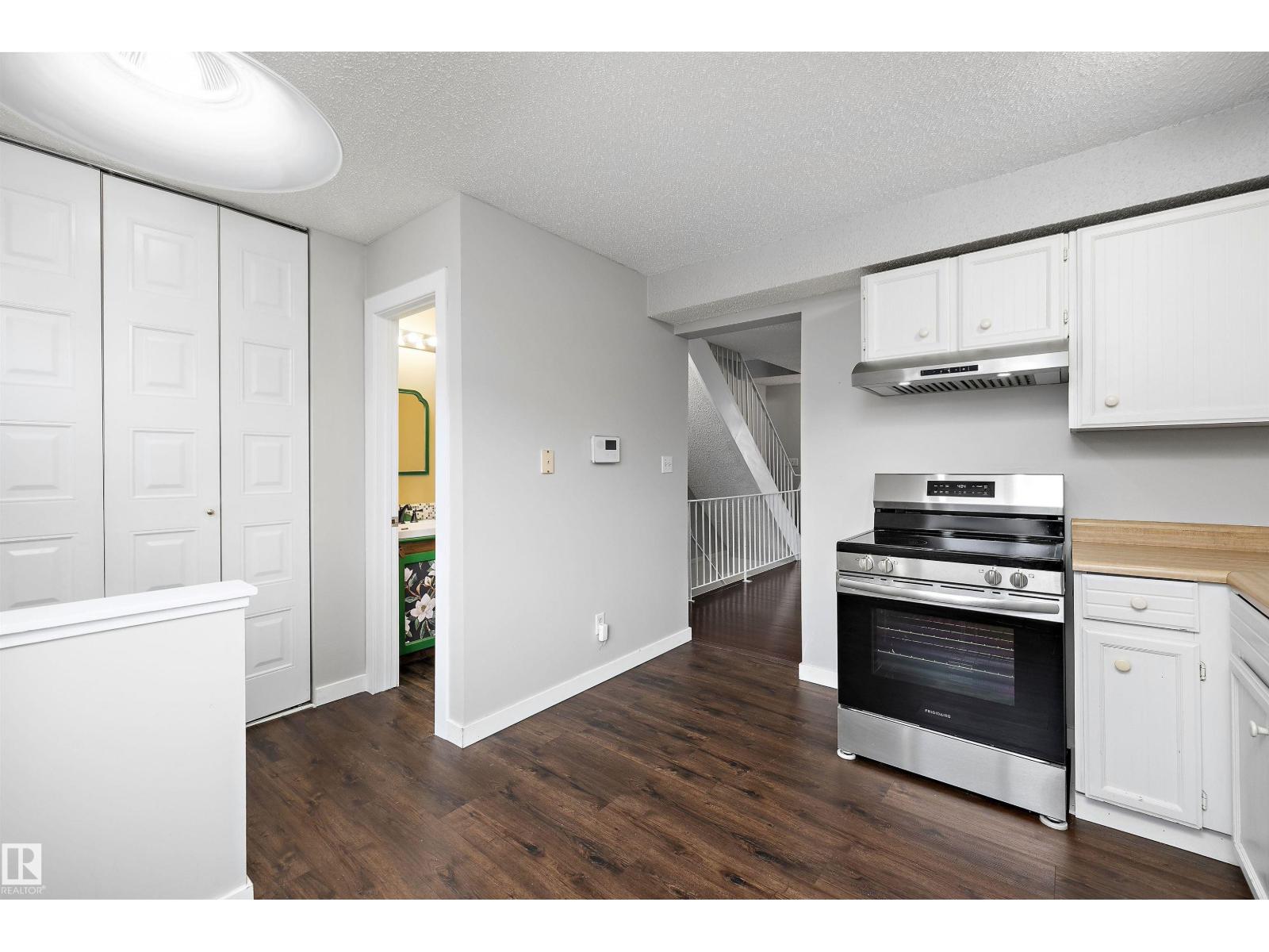112 TUDOR Lane NW - Photo 15