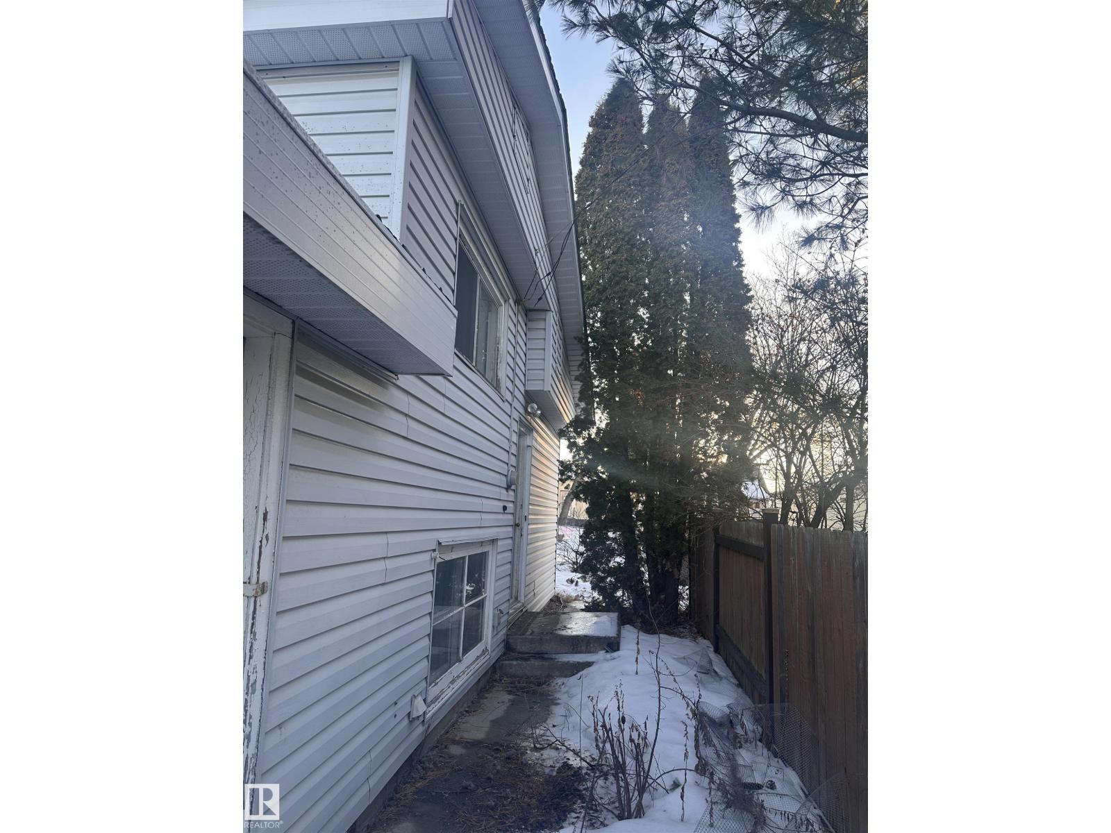 5128 52 Street - Photo 50