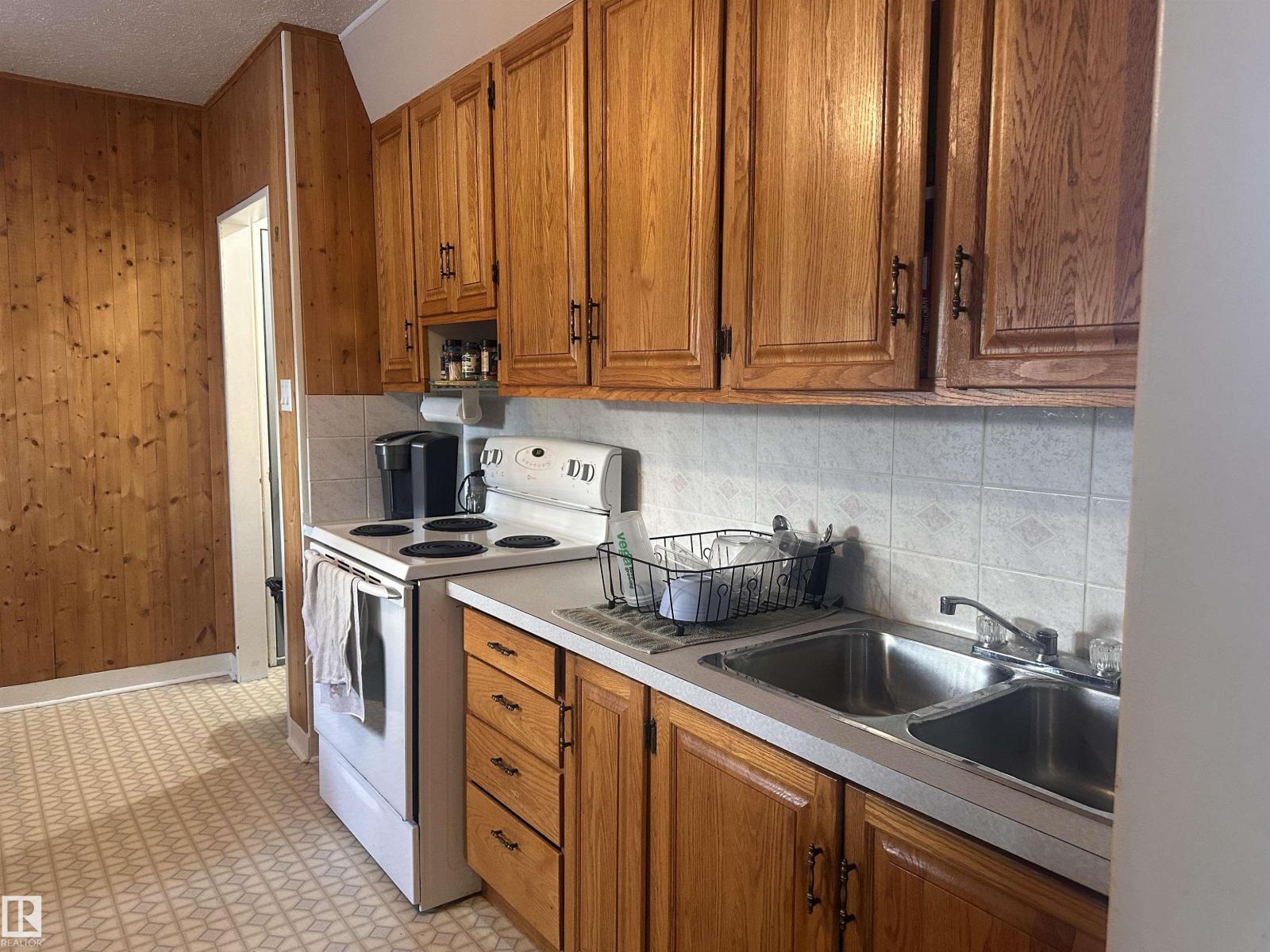 5128 52 Street - Photo 21