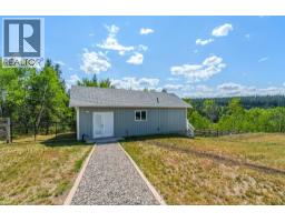 5165 Kallum Drive, 108 Mile Ranch, BC V0K2Z0 Photo 16