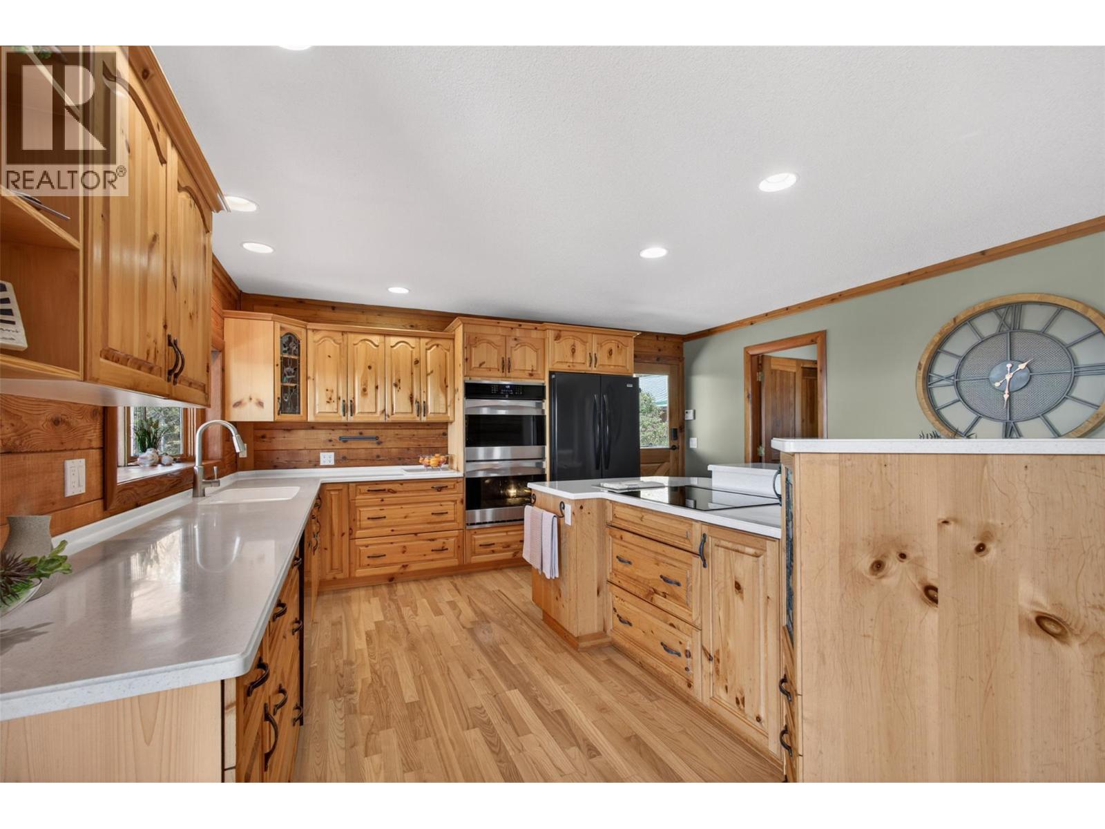 7319 Trapper Court, Kelowna