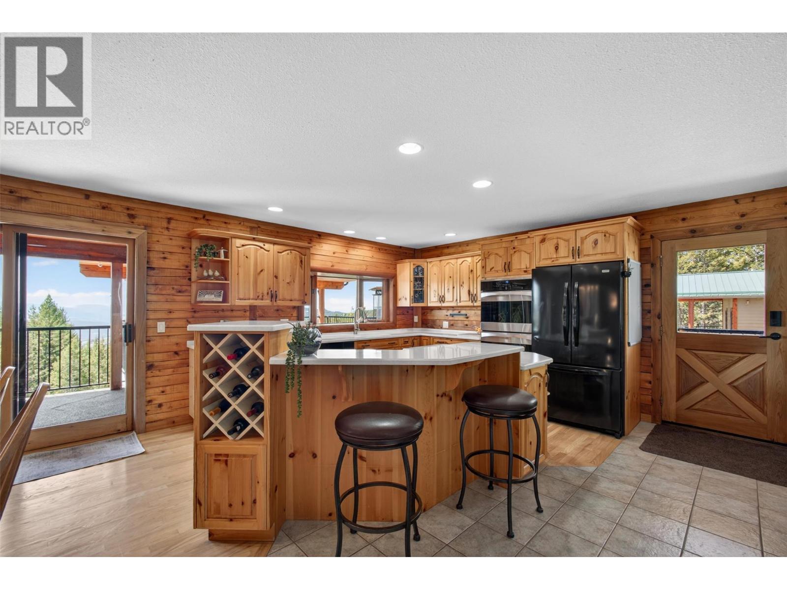7319 Trapper Court, Kelowna