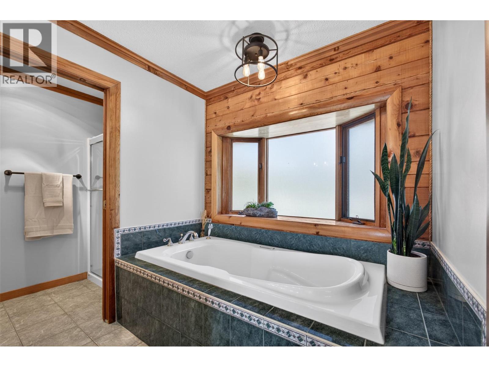 7319 Trapper Court, Kelowna