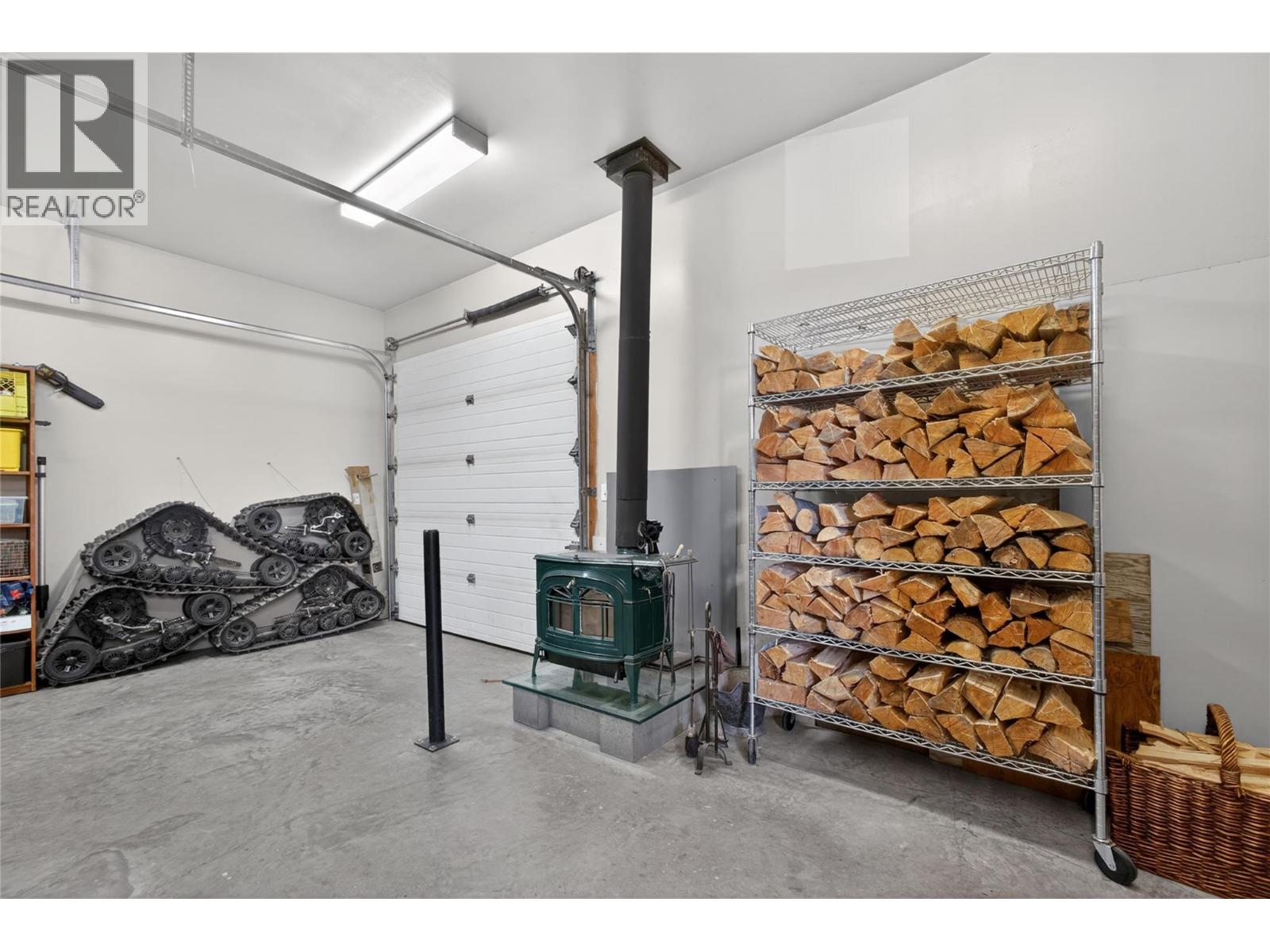 7319 Trapper Court, Kelowna