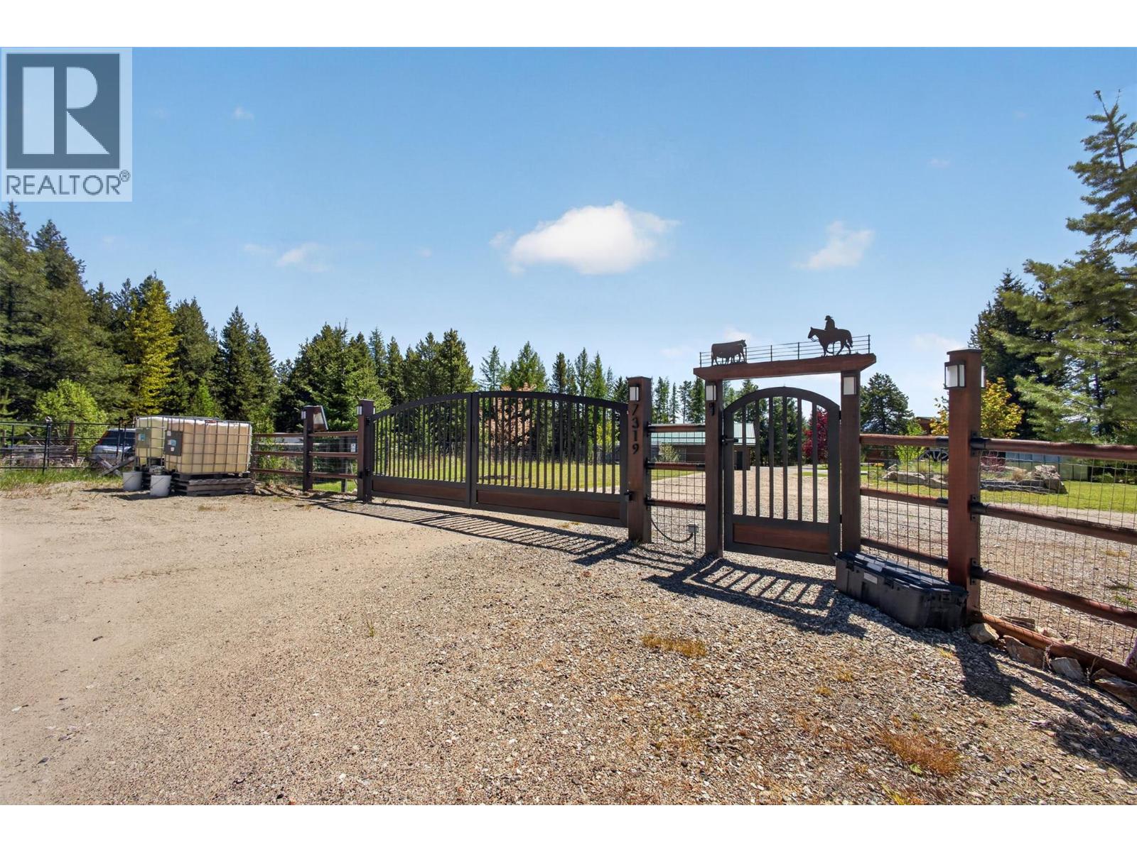 7319 Trapper Court, Kelowna