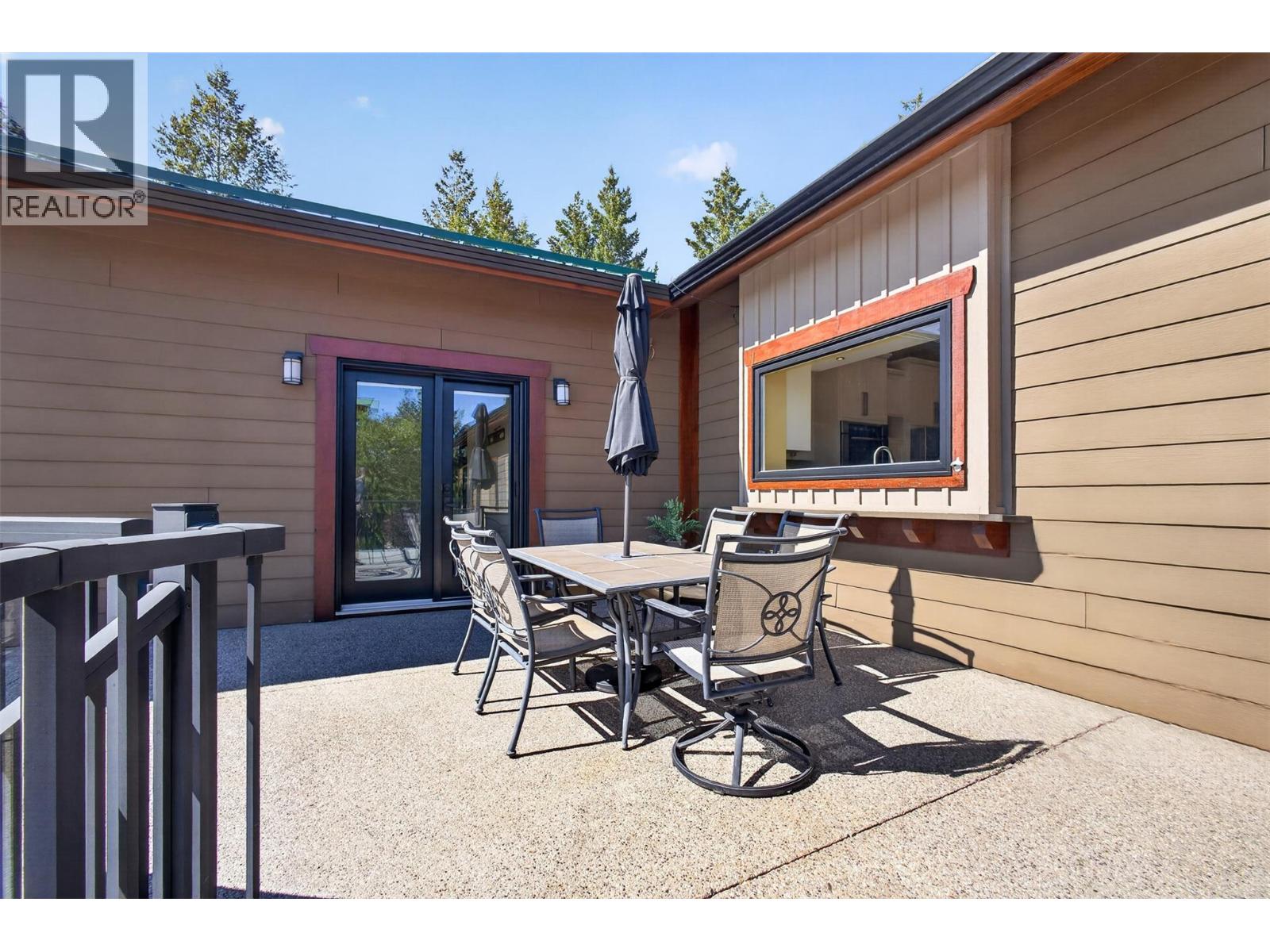 7319 Trapper Court, Kelowna