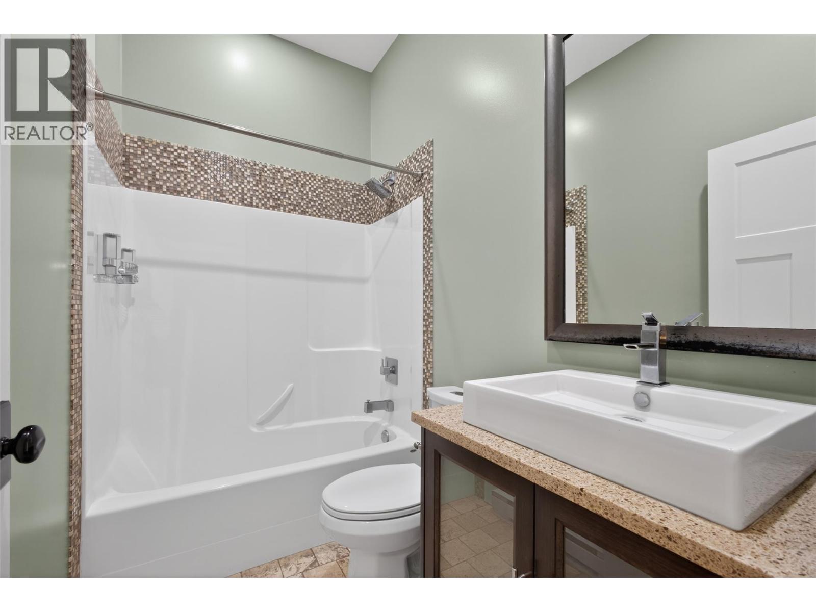 7319 Trapper Court, Kelowna