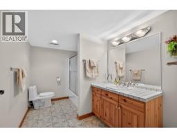 7319 Trapper Court, Kelowna, BC V1P1H7 Photo 38