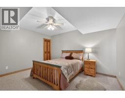 7319 Trapper Court, Kelowna, BC V1P1H7 Photo 43