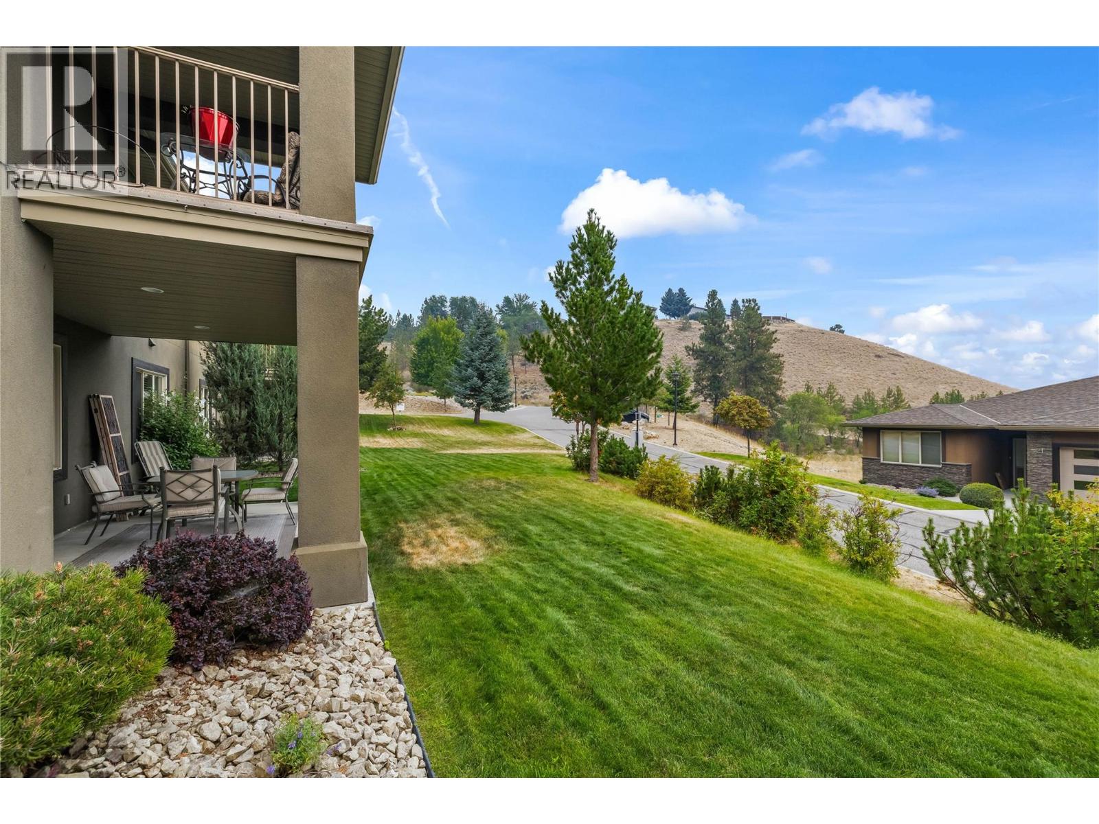 #2 2421 Glacier Court - 48