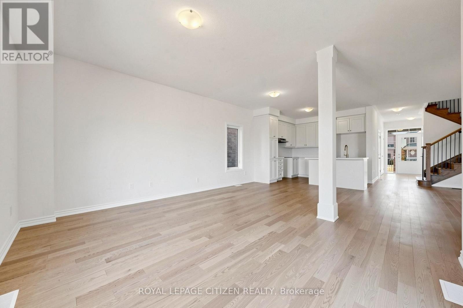 8 FENN CRESCENT - Image 11
