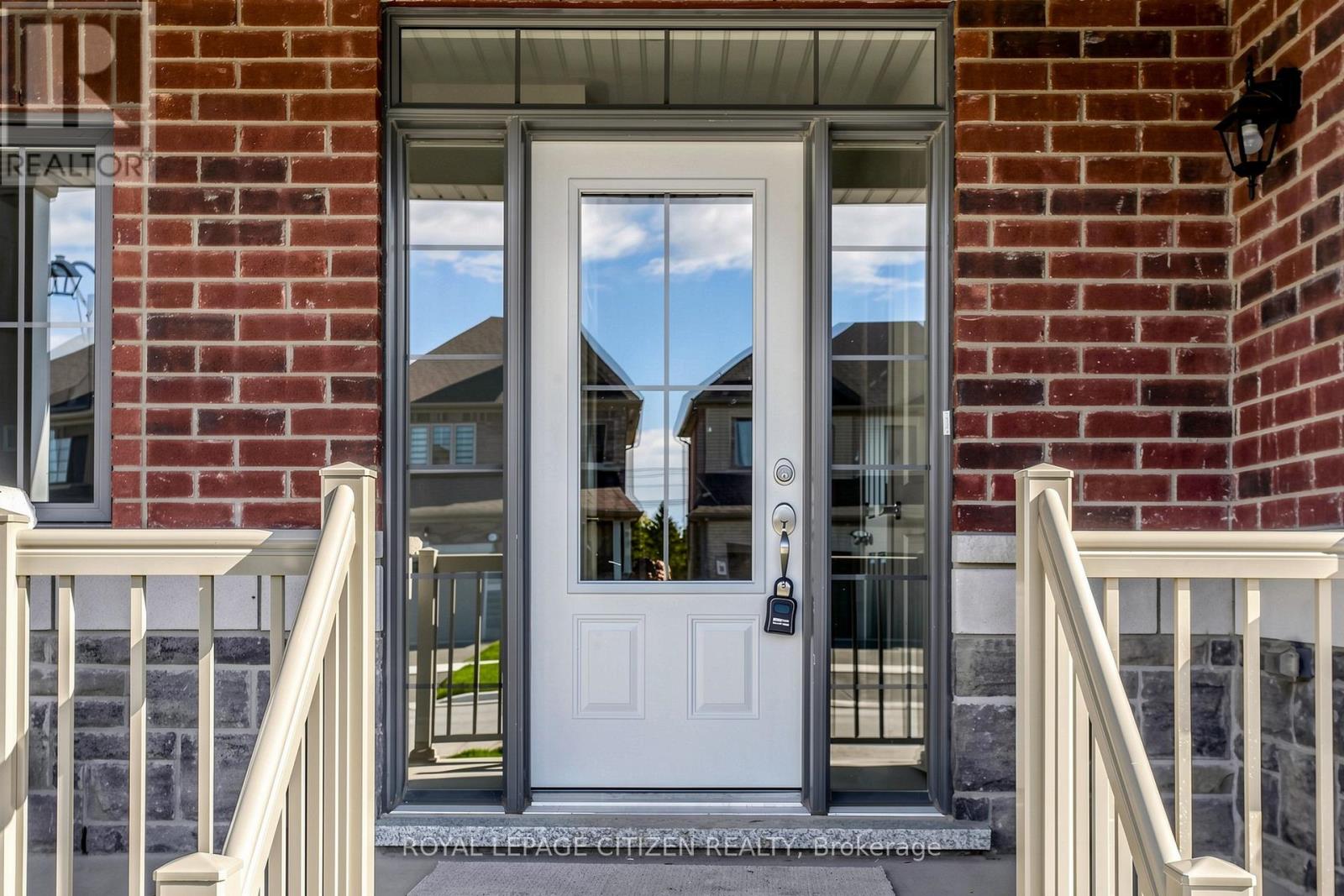 8 FENN CRESCENT - Image 3
