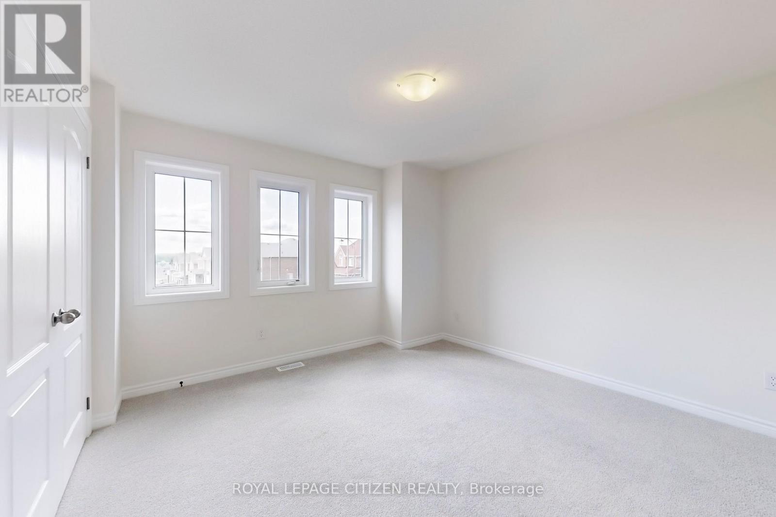87 LAWRENCE D. PRIDHAM AVENUE - 38