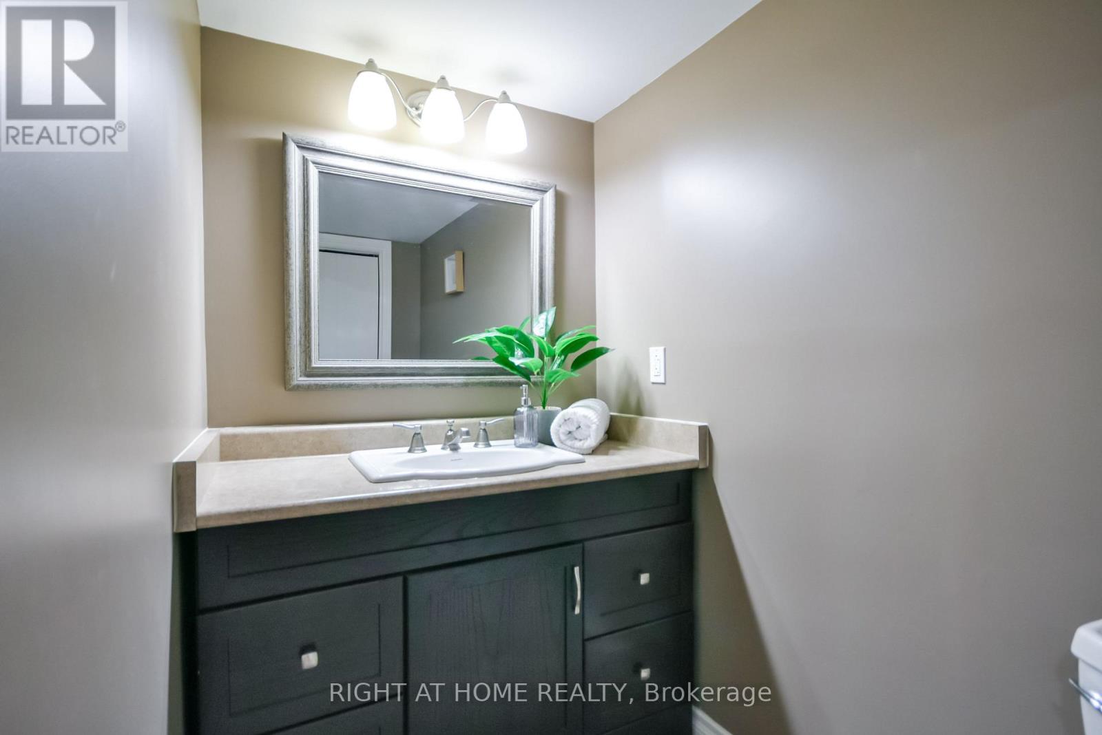 112 BIRCHWOOD DRIVE - Image 44