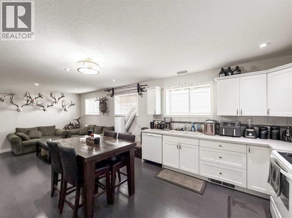 10761 74 Avenue - Photo 21