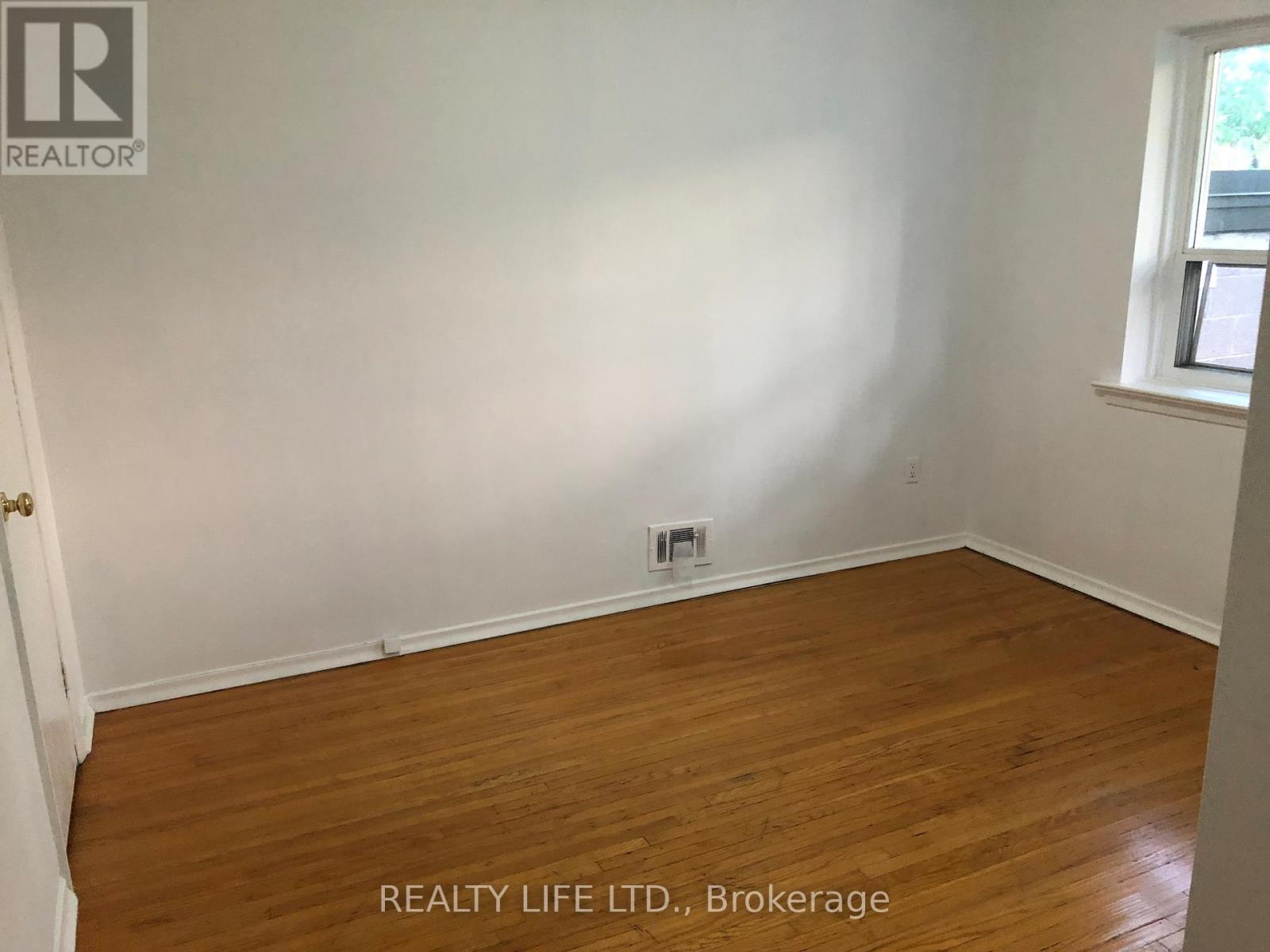 54 GARSIDE CRESCENT - 13