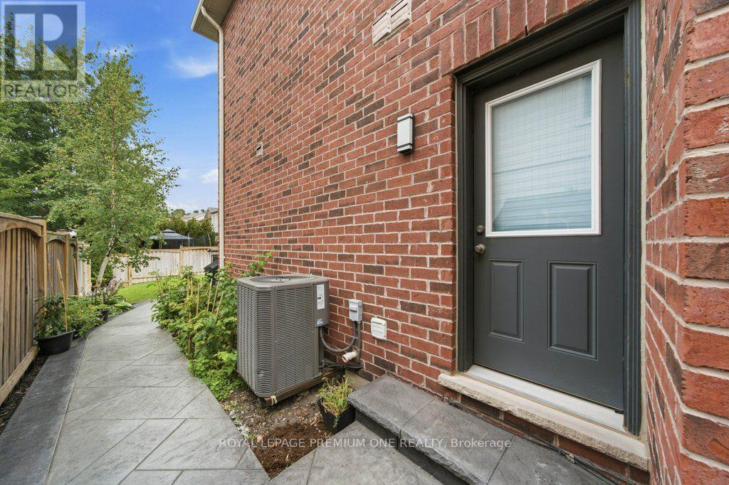 14 ATCHISON DRIVE - 18
