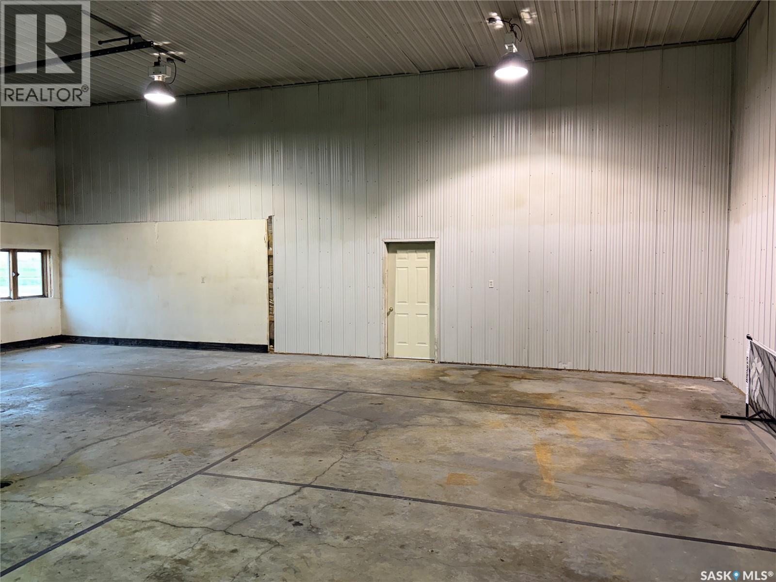 Maurer Acreage - Image 35
