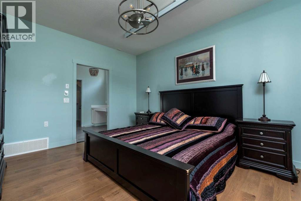 6113 20 Close - Photo 14