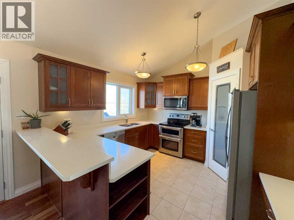 4122 48 Avenue - Photo 7