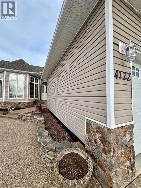 4122 48 Avenue - Photo 37